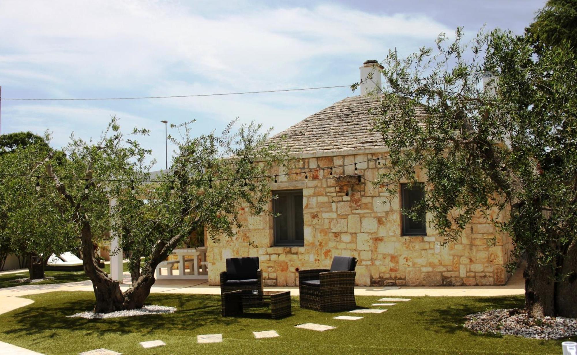 La Linea Dell'Orizzonte Aparthotel Alberobello Exterior photo